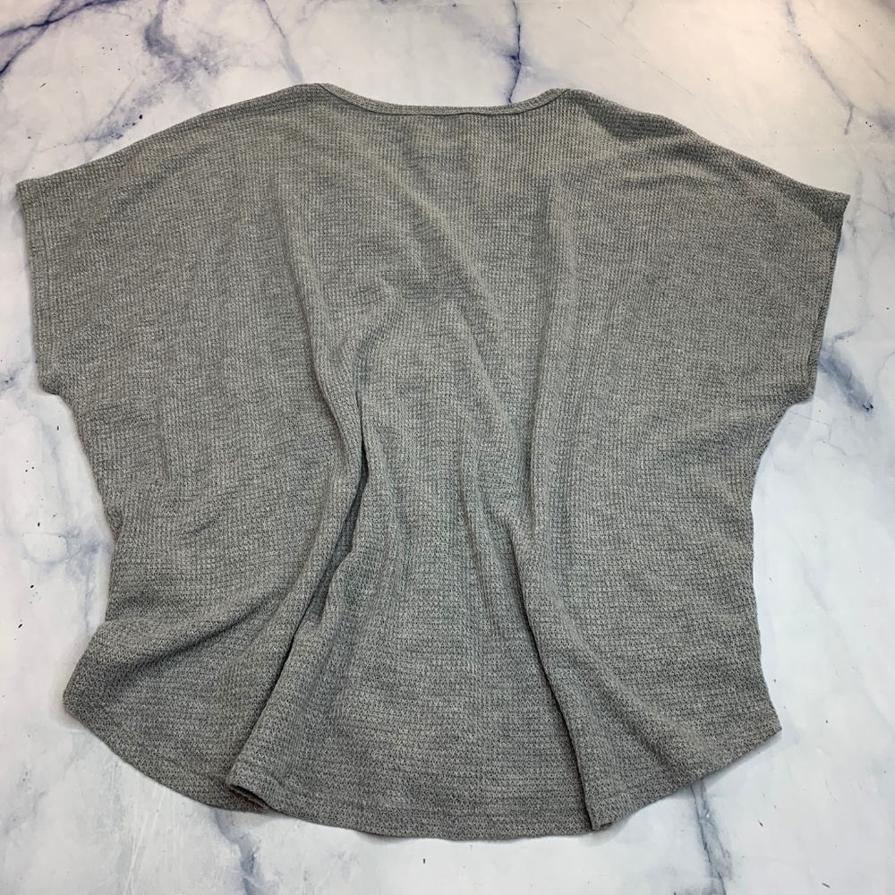 Fantastic Fawn Grey Thermal Button Down Top Blouse - Picture 4 of 8